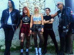k-barb-wire-dolls-desperate-9270