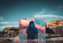 Jonathan Stephen Simons – Time Flows Like Water