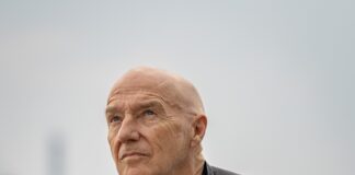 Midge Ure – A Man Of Two Worlds